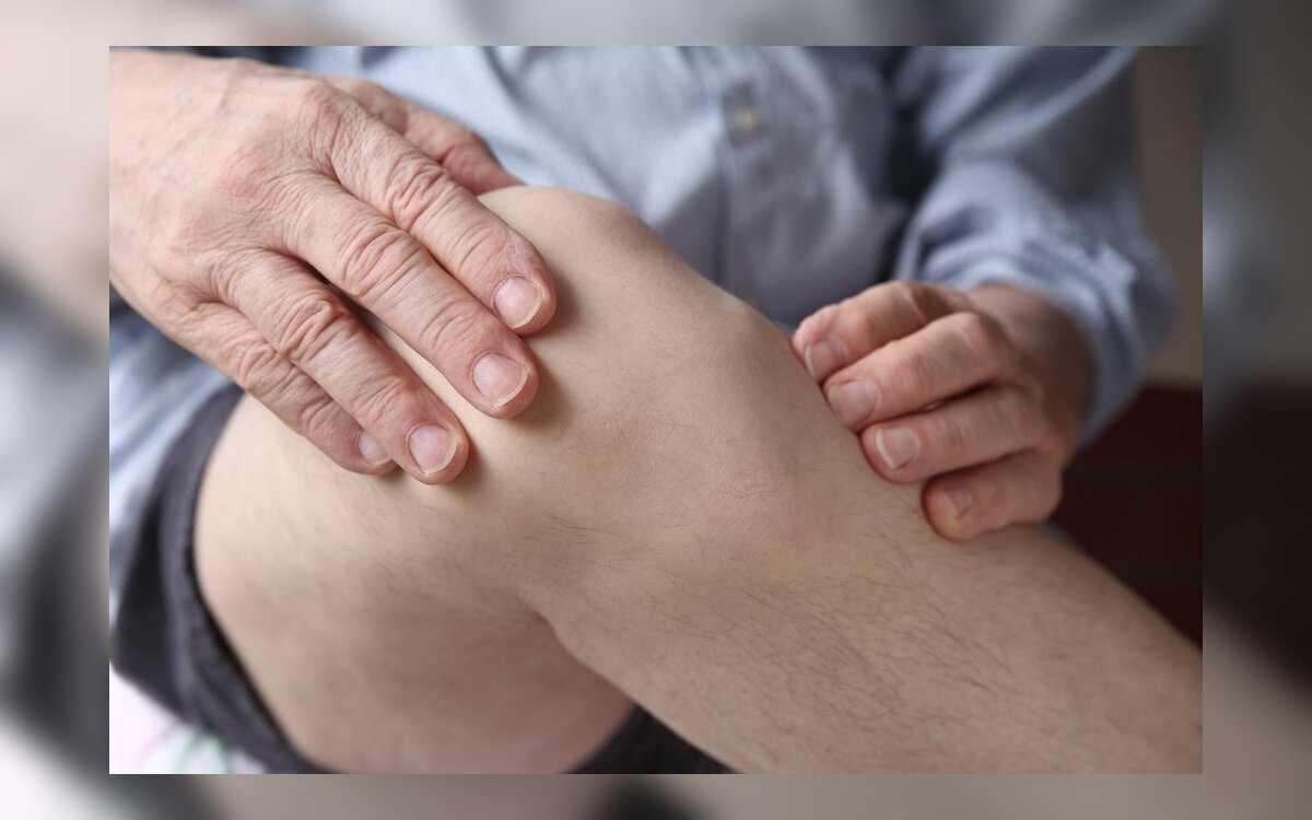 nuolatinė skausmas raumenyse ir sąnariuose swollen painful joints not arthritis