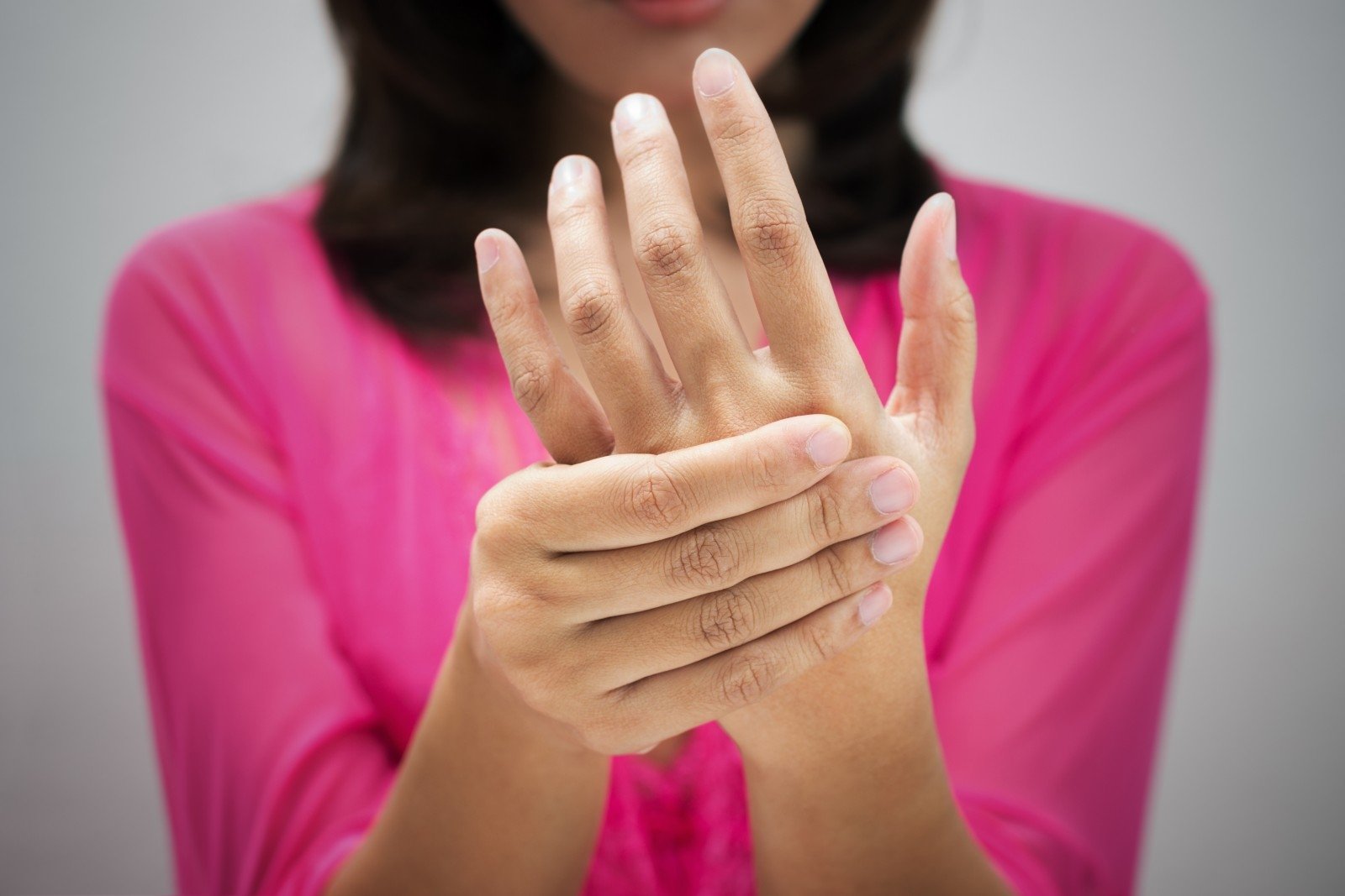 gydymas artrozė rankas liaudies gynimo sąnarių skausmas riešo gydymo