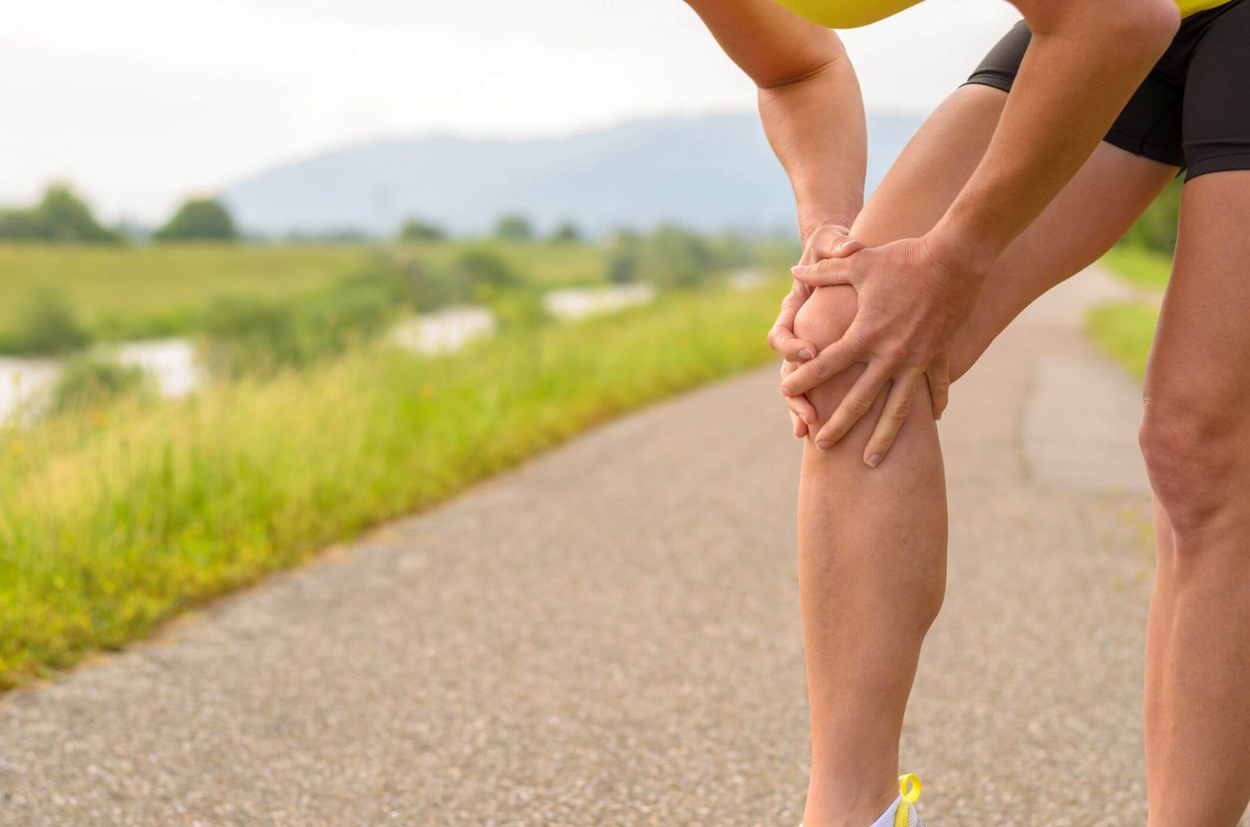 skausmas raumenų sąnarių vairuojant silpnumas raumenyse sharp skausmas pėdos sąnarių