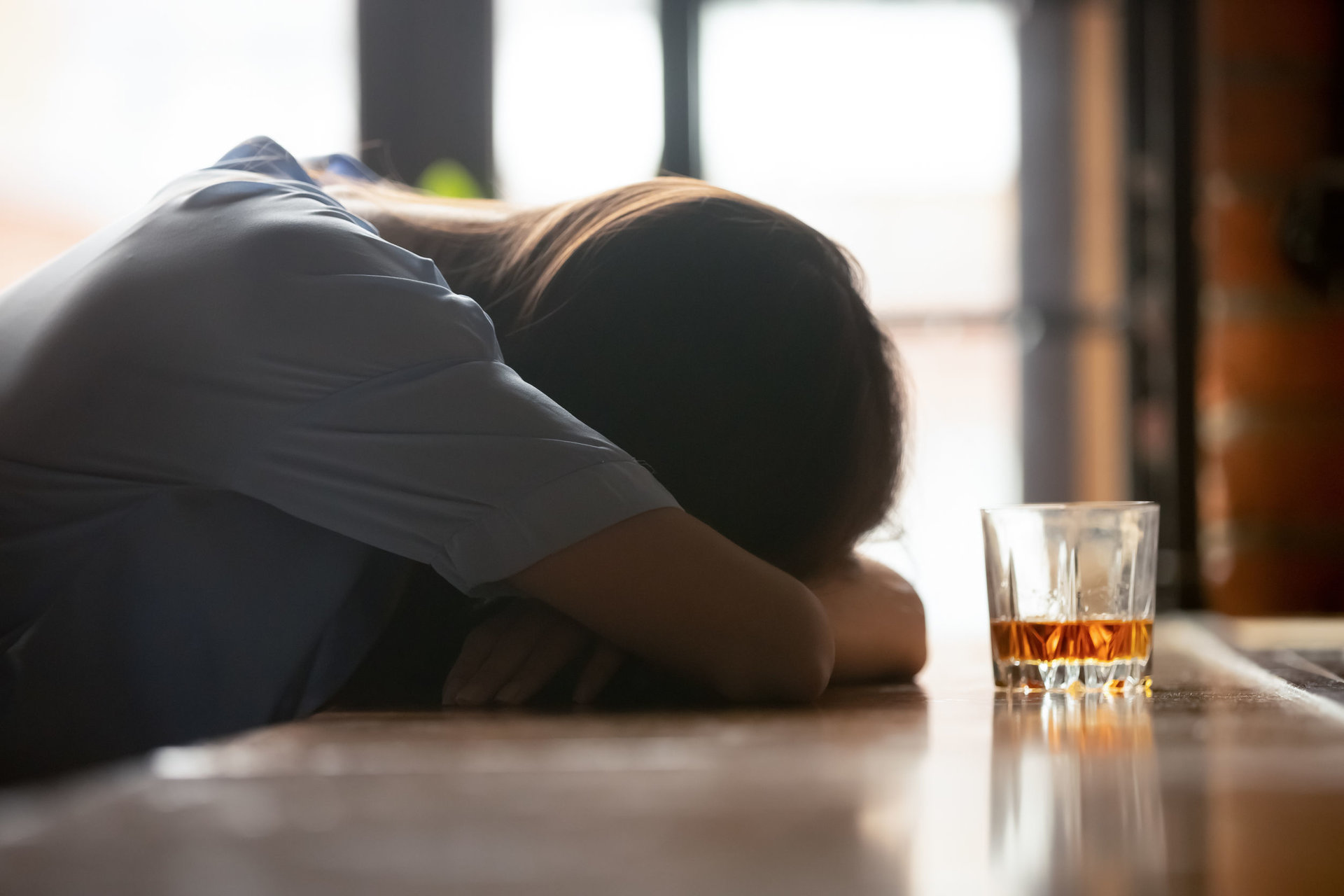 alkoholizmas ir sąnarių liga