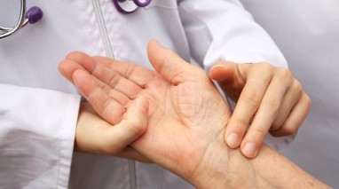 reumatoidinis artritas mažų sąnarių gydymas