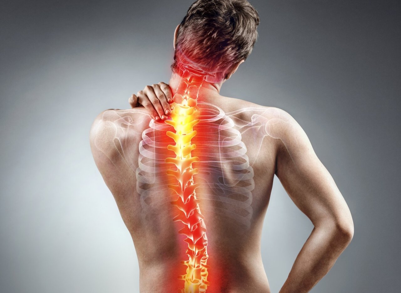srautai iš sąnarių skausmas ir nugaros kai visi kaulai ir sąnariai skauda