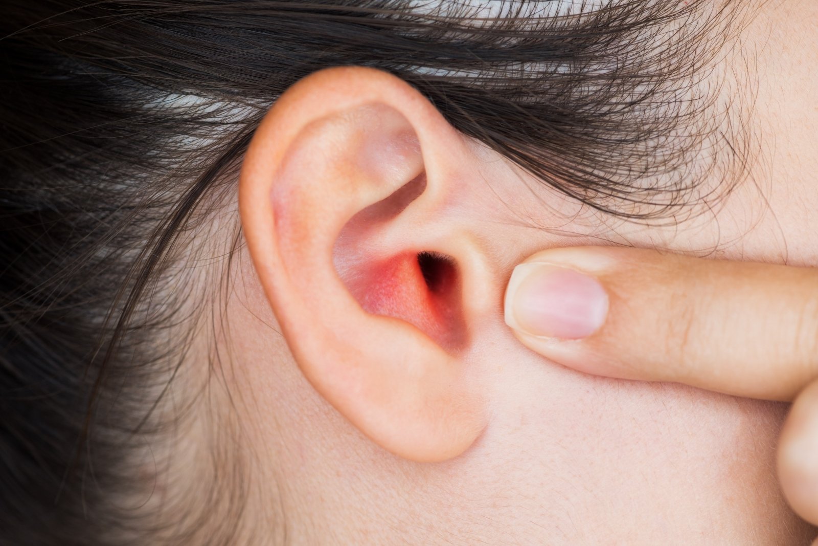 sąnarių skausmas aktuose ausis