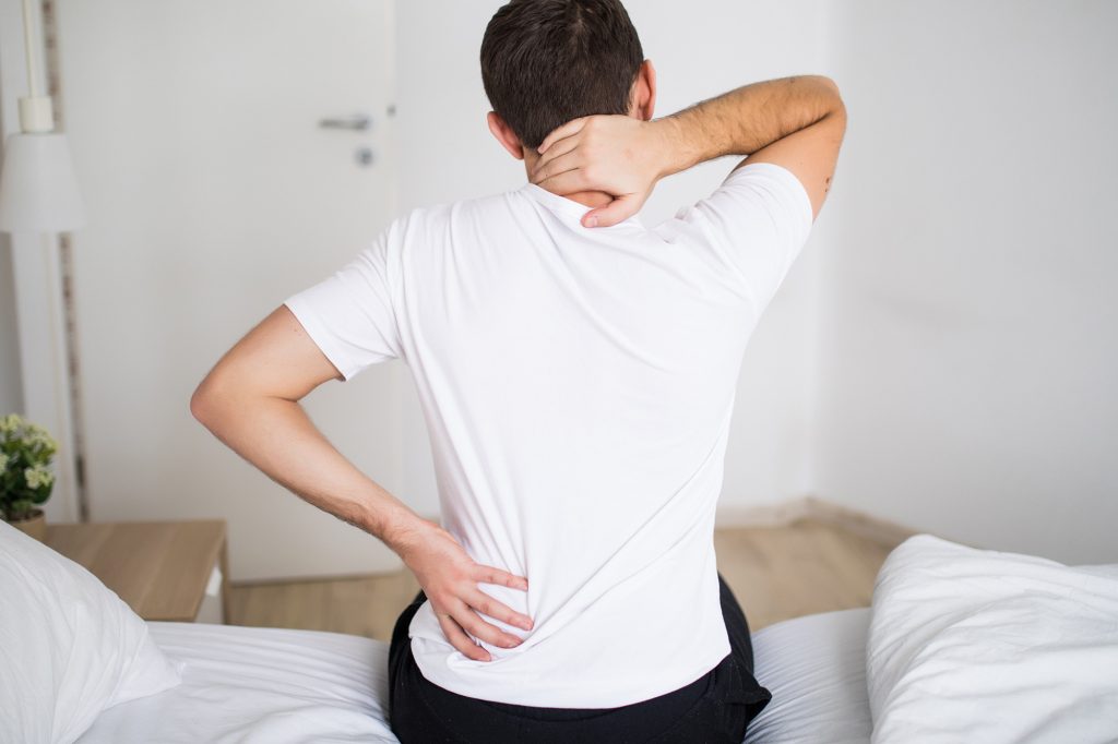 skausmas apatinėje nugaros ir sąnarių priežastys ir gydymas